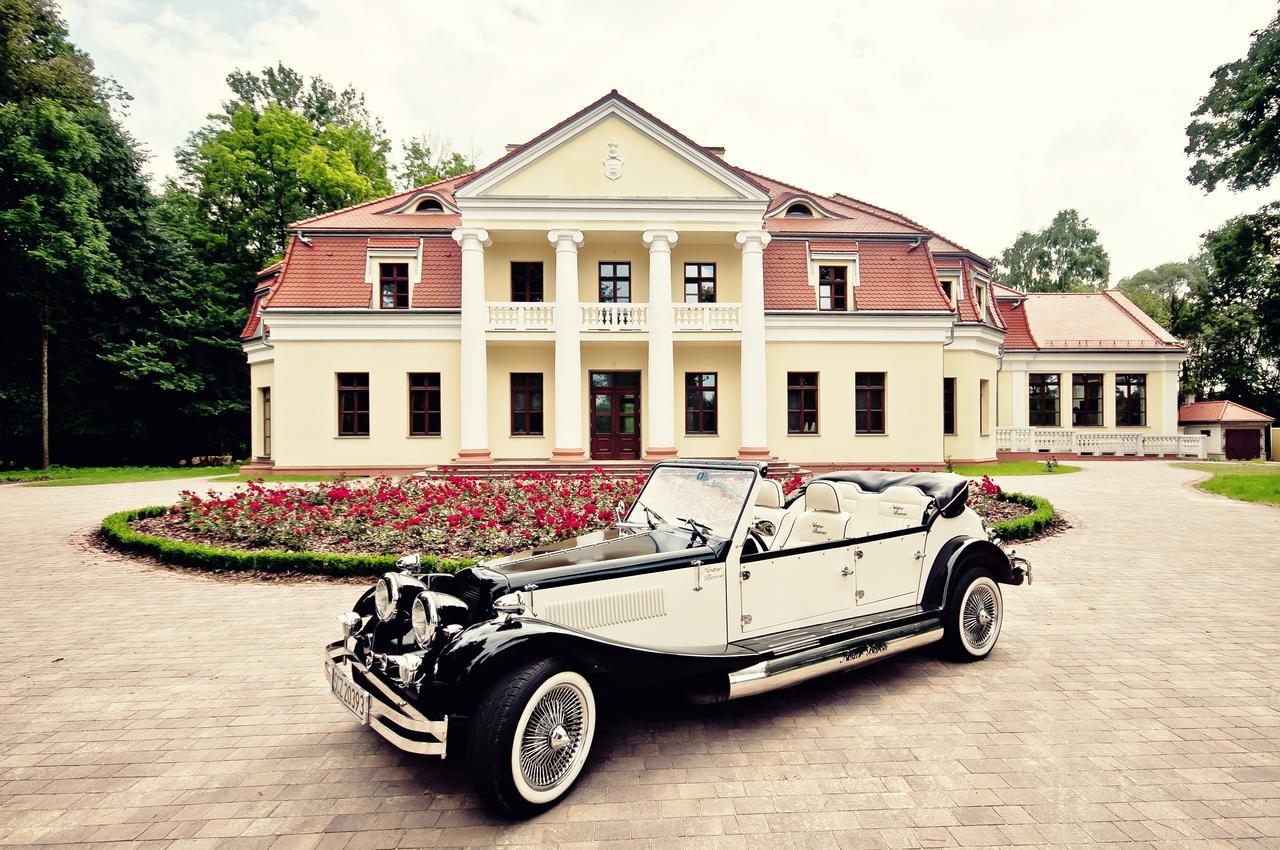 Отель Dwor Slupia Zarzecze  Экстерьер фото